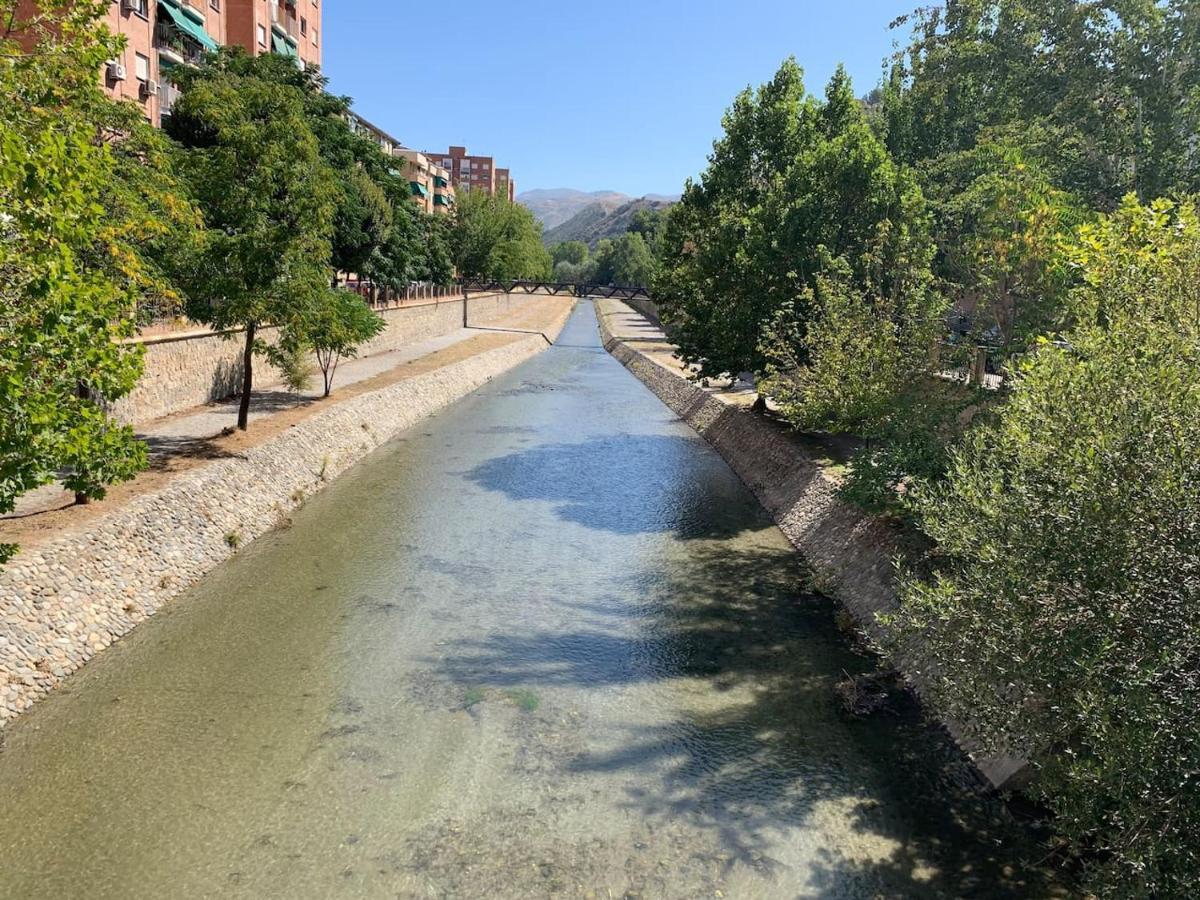 Apartamento En Granada Con Facil Aparcamiento En La Zona Екстериор снимка