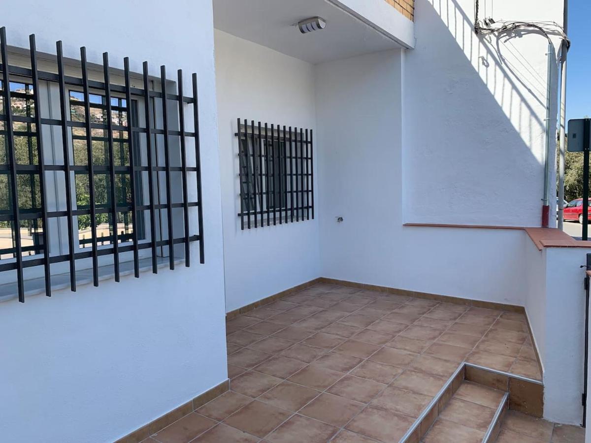 Apartamento En Granada Con Facil Aparcamiento En La Zona Екстериор снимка